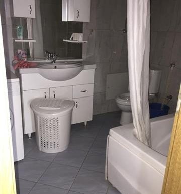 Ipet-me-qira-banesa-4-dhomshe-112m2-kati-2-Aktash (5)