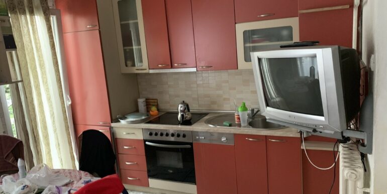 IMG-76dd29040341a7cf9ebd94a15d89e02d-V