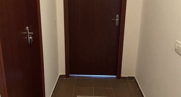 Banesa-ne-shitje (5)