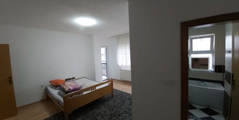 Banese-me-qera-afer-Kastratit (4)