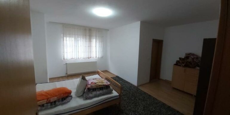 Banese-me-qera-afer-Kastratit (6)