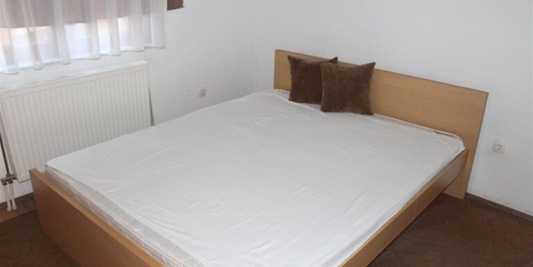 banese-ne-shtje-te-4-llullat (5)